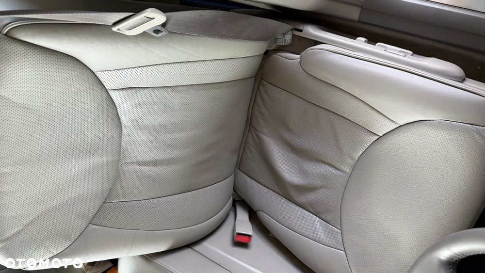 Lexus LS Prezydent - 11