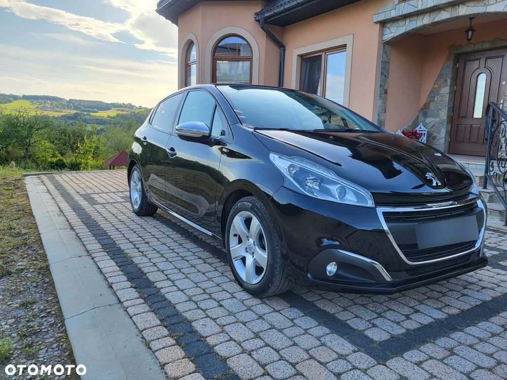 Peugeot 208 PureTech 82 Style - 4