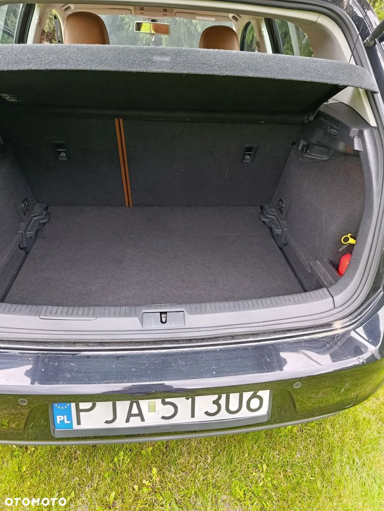 Volkswagen Golf 1.2 TSI Highline - 12