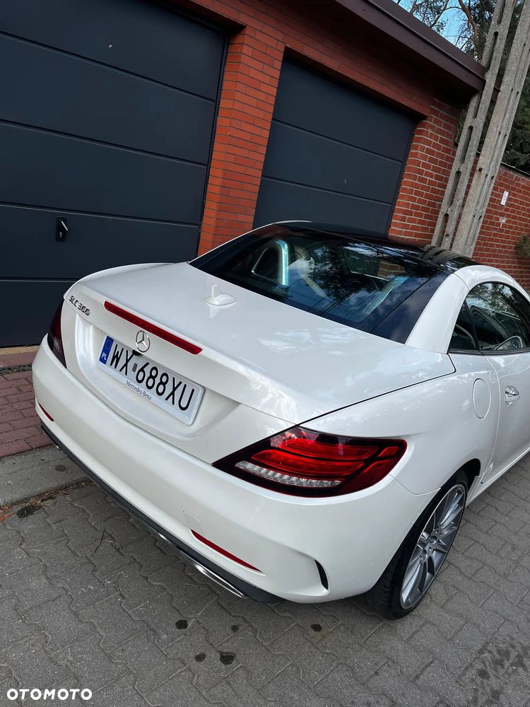 Mercedes-Benz SLC 300 9G-TRONIC Final Edition - 6