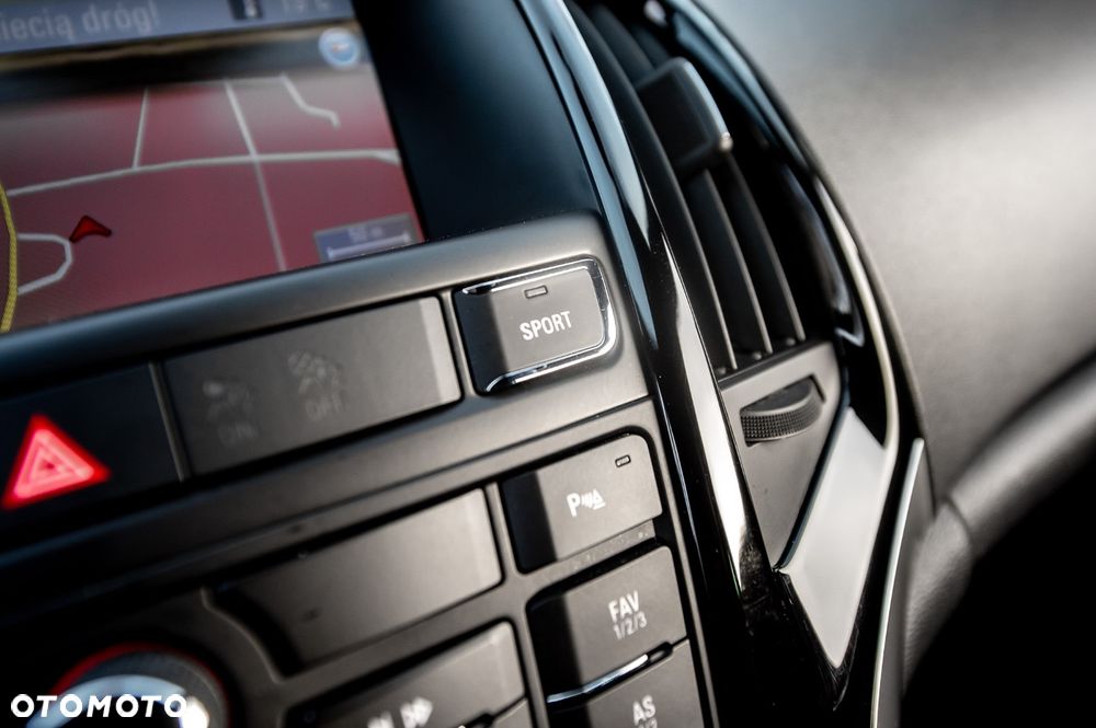 Opel Astra OPC Start/Stop - 32