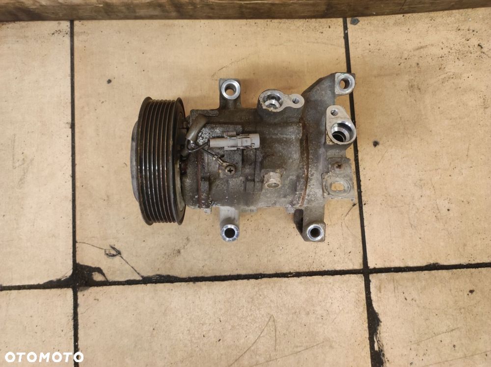sprężarka kompresor klimatyzacji hilux viii 8 2.4 d - 2