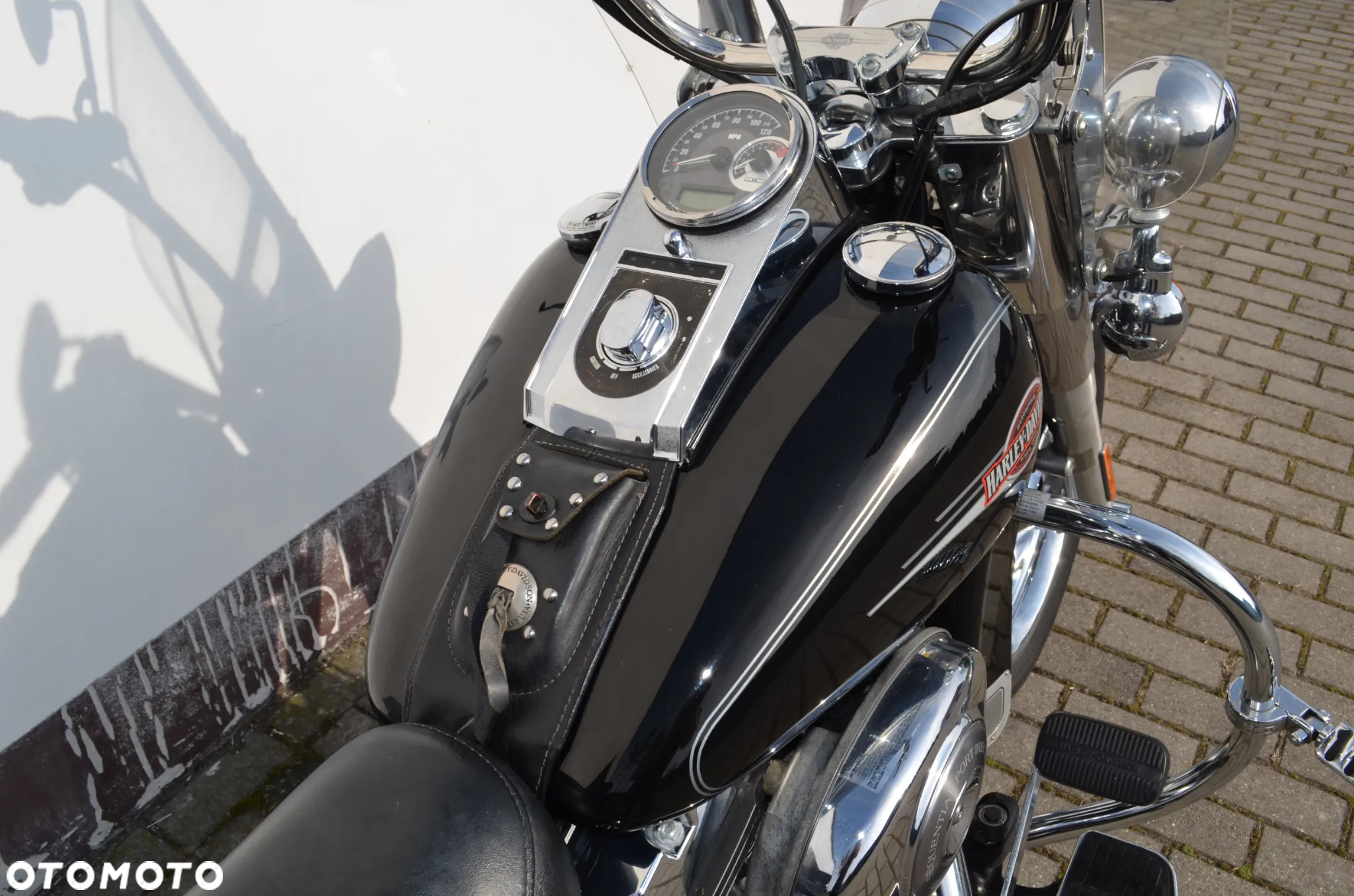 Harley-Davidson Softail Heritage Classic - 19
