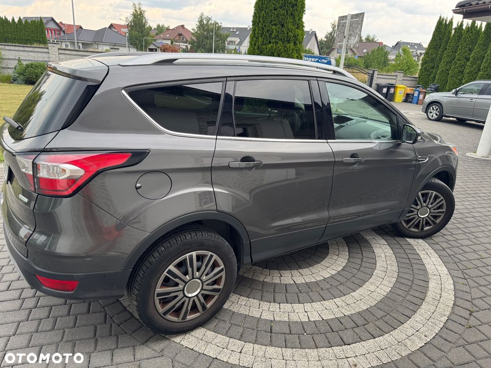 Ford Kuga 1.5 EcoBoost 2x4 Trend - 10