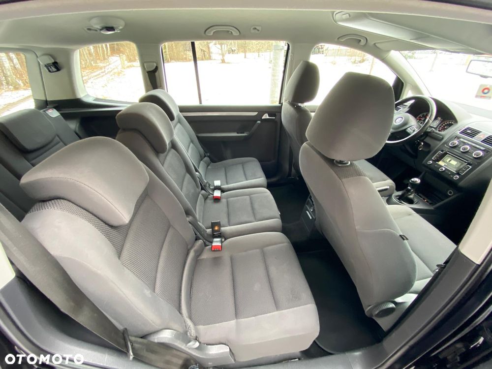 Volkswagen Touran 1.2 TSI STYLE - 8