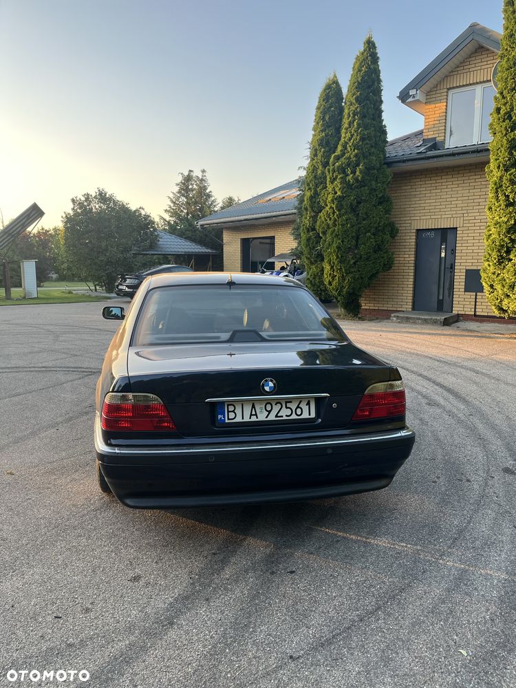 BMW Seria 7 - 3