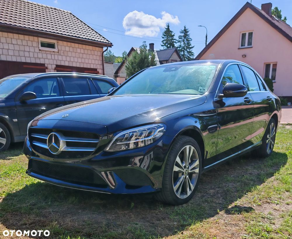 Mercedes-Benz Klasa C 400 4MATIC 9G-TRONIC - 3