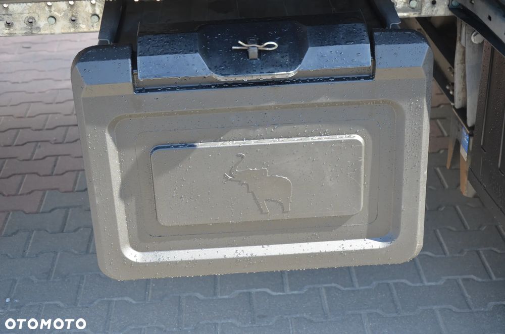 Schmitz Cargobull VARIOS / 2 POZIOMY JAZDY / OŚ PODNOSZONA / DACH POD. /  CODE XL / OCYNK 3672 - 7