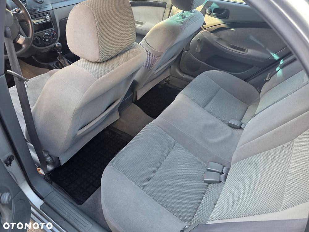 Chevrolet Lacetti - 6