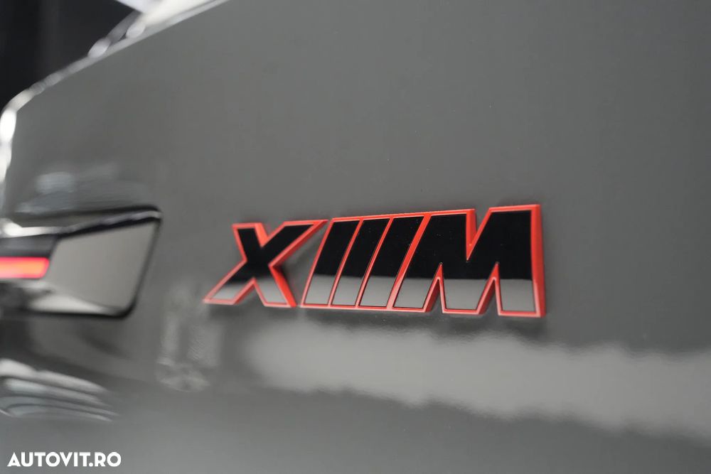 BMW XM Label Red - 33