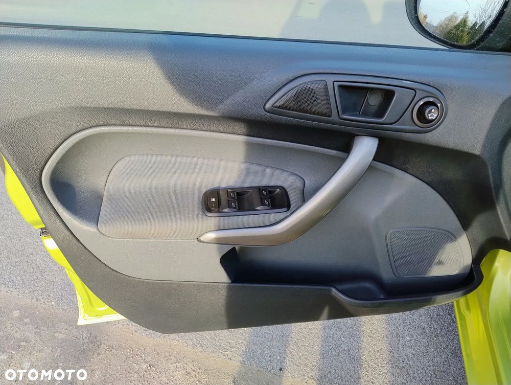 Ford Fiesta 1.25 Viva - 14