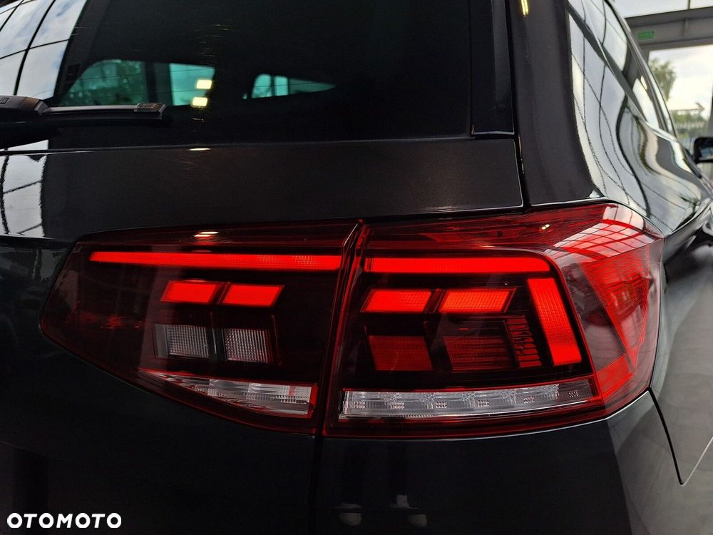 Volkswagen Passat 2.0 TDI 4Mot Elegance DSG - 10