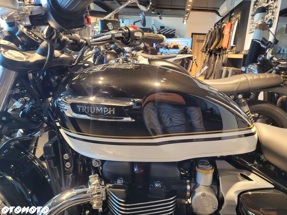 Triumph Speedmaster - 4
