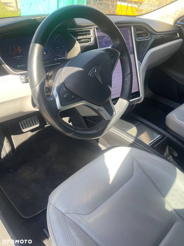 Tesla Model S 70D Allradantrieb - 7