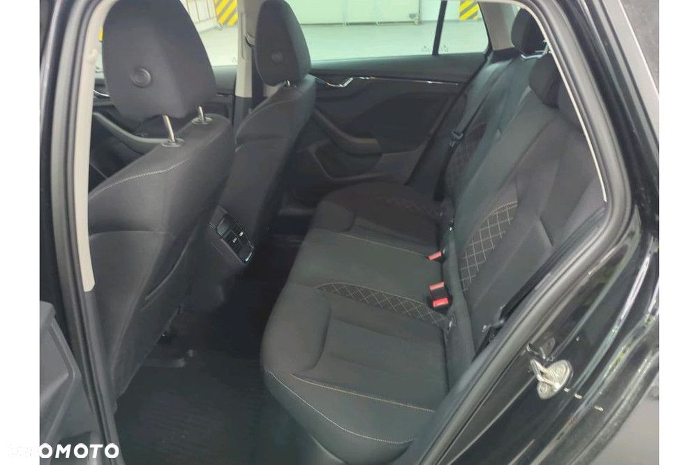 Skoda Kamiq 1.0 TSI Ambition - 9