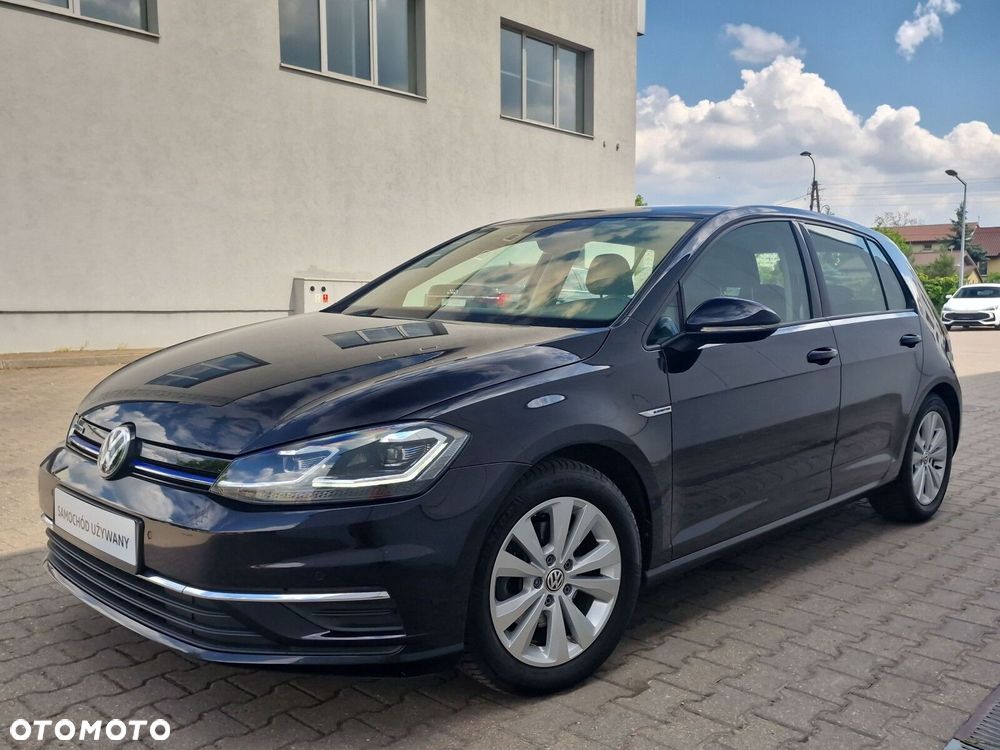 Volkswagen Golf - 28