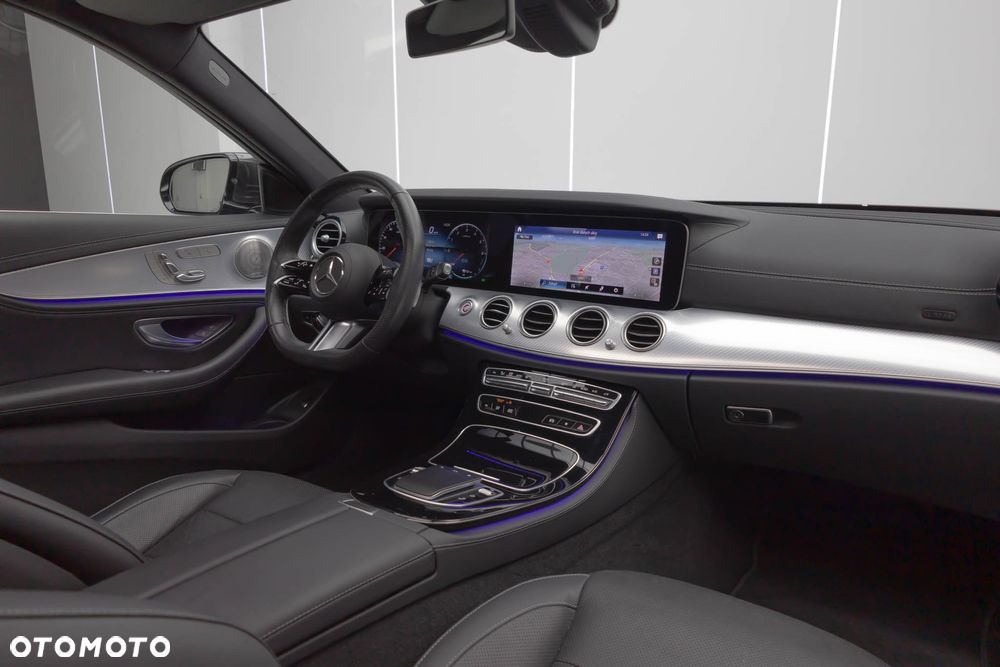 Mercedes-Benz Klasa E 300 de PHEV 4-Matic Avantgarde 9G-Tronic - 13