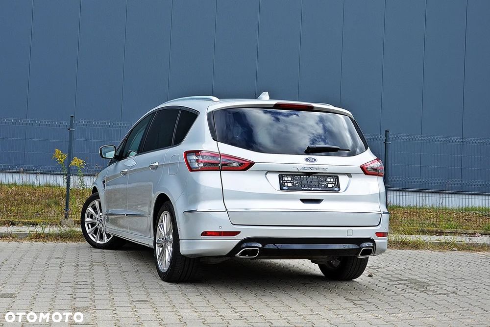 Ford S-Max - 12