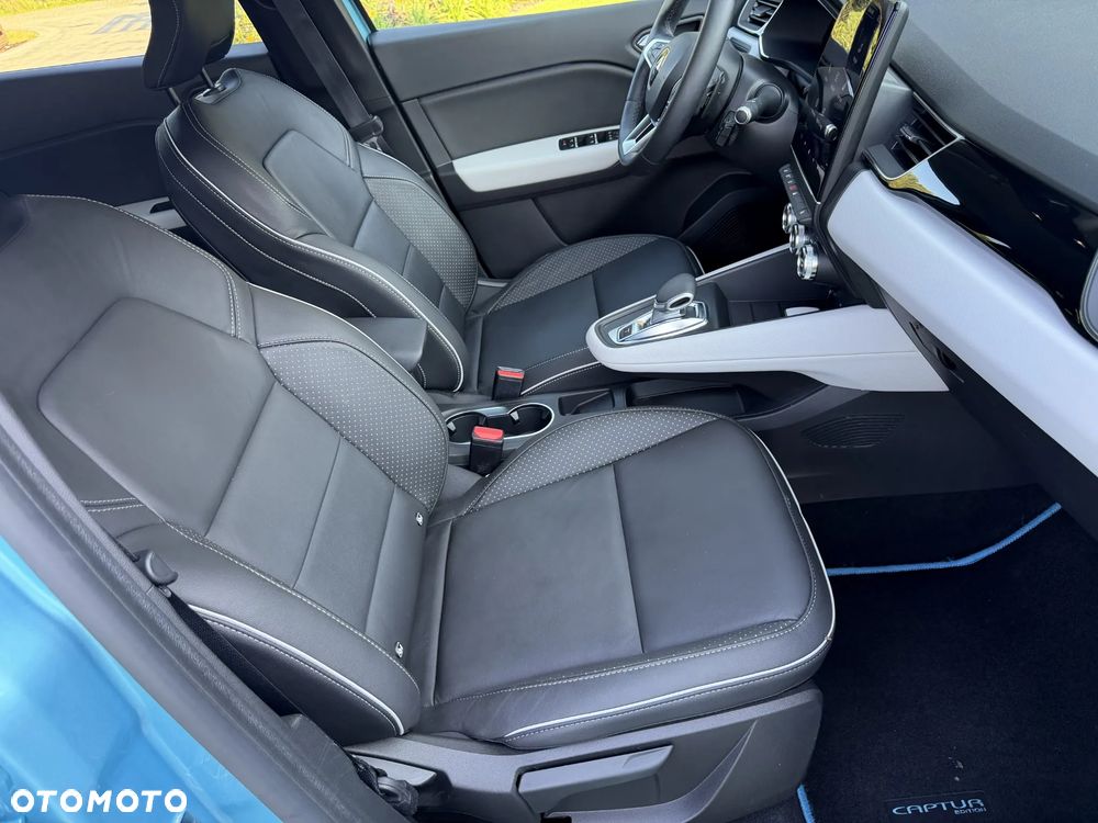 Renault Captur - 32