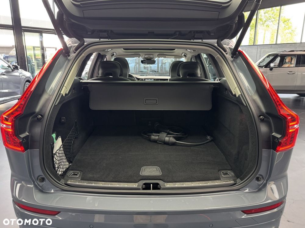 Volvo XC 60 T6 Plug-In Hybrid AWD Inscription - 20