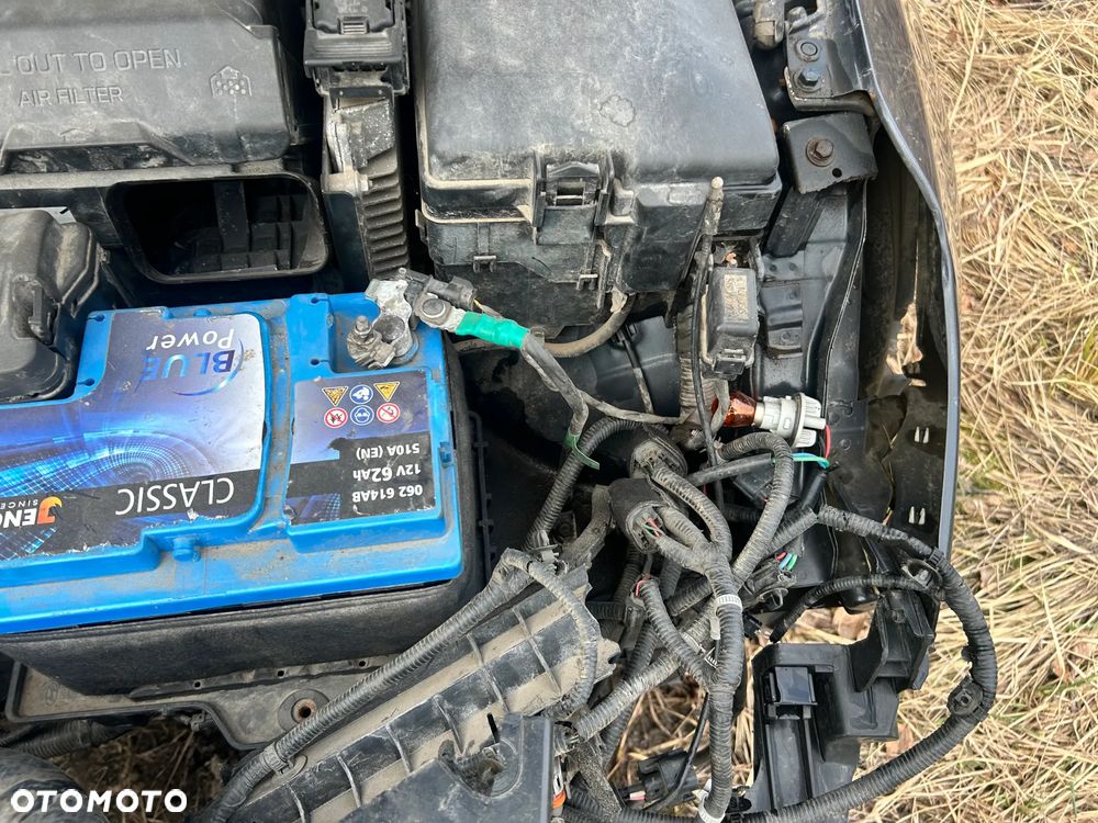 Kia Optima 2.0 L - 12