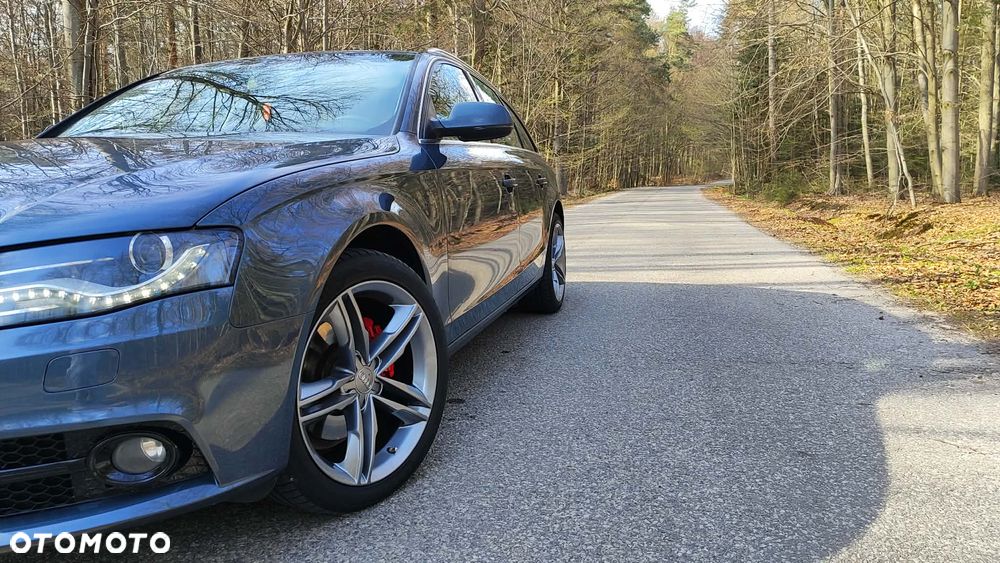 Audi A4 Avant 2.0 TDI - 7