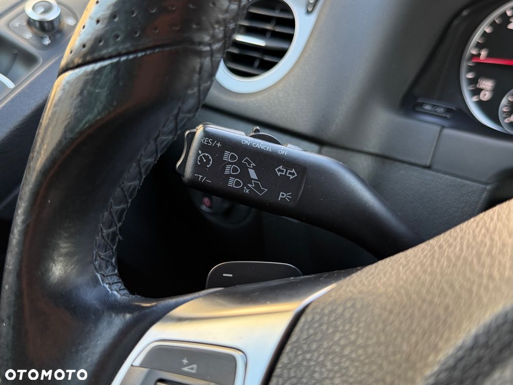 Volkswagen Tiguan 2.0 TDI 4Mot R-Style DSG - 37