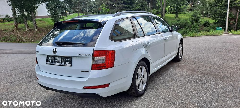Skoda Octavia 1.6 TDI Greenline - 14
