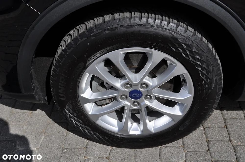 Ford Kuga - 8