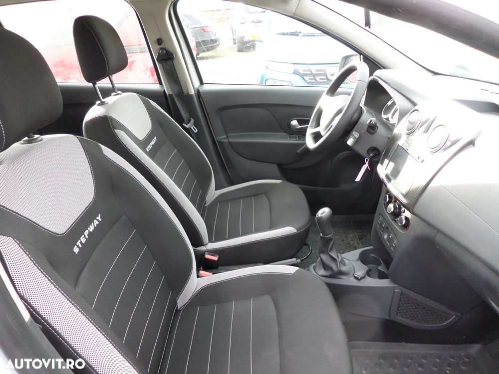 Dacia Sandero Stepway TCe 90 (S&S) Prestige - 17