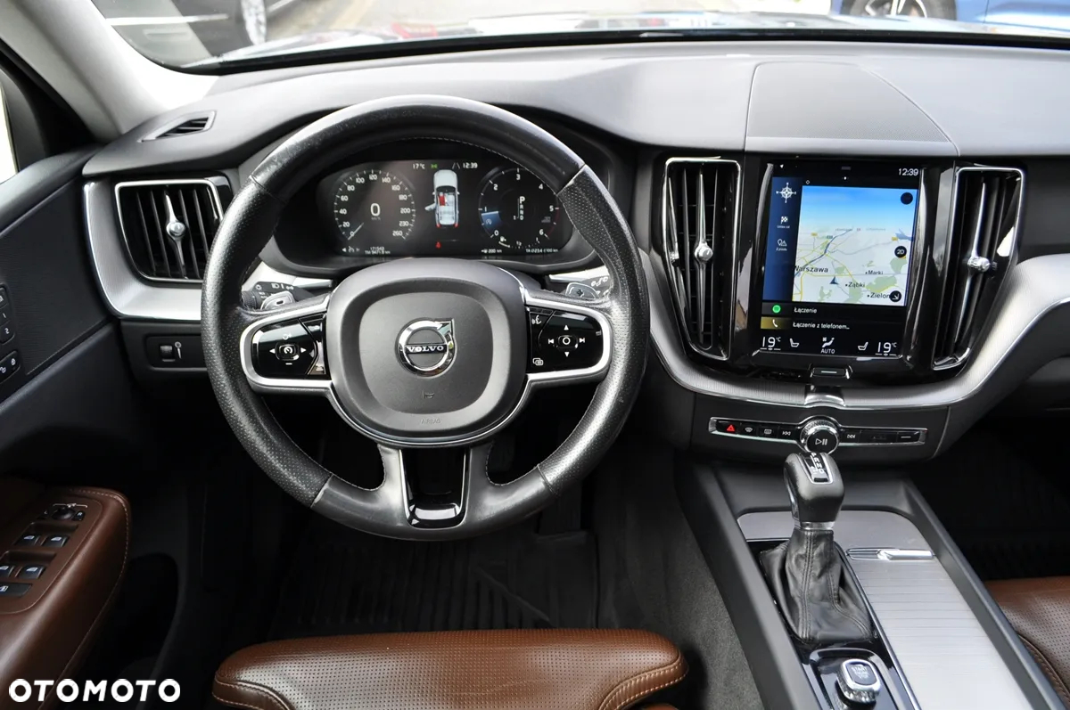 Volvo XC 60 D5 SCR AWD Inscription - 20