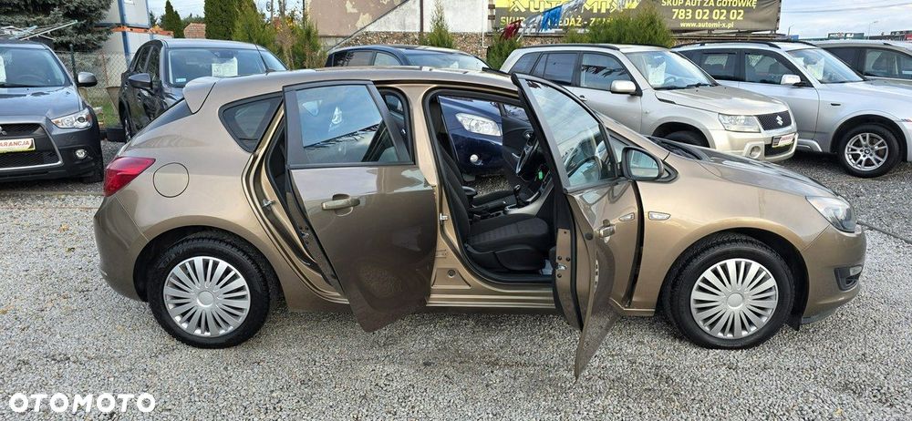 Opel Astra - 25