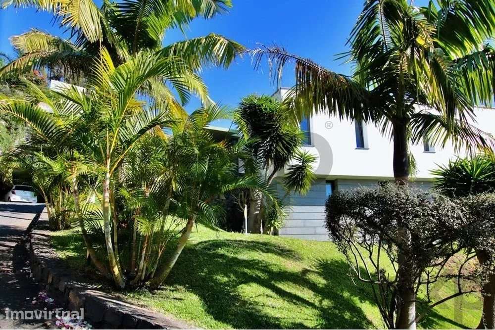 Moradia com arquitectura única no GARAJAU, na Ilha da Madeira - Grande imagem: 5/45