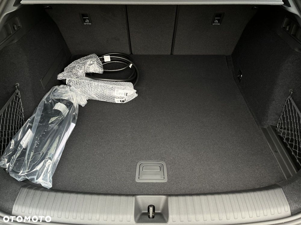 Audi Q6 e-tron - 15