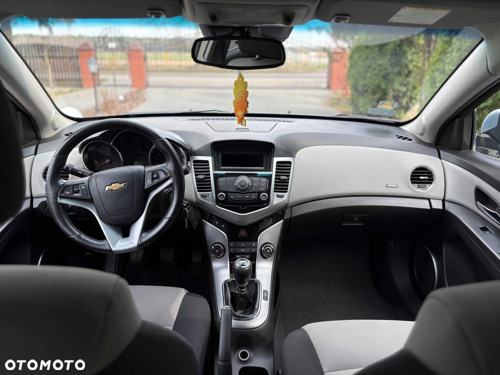 Chevrolet Cruze - 4