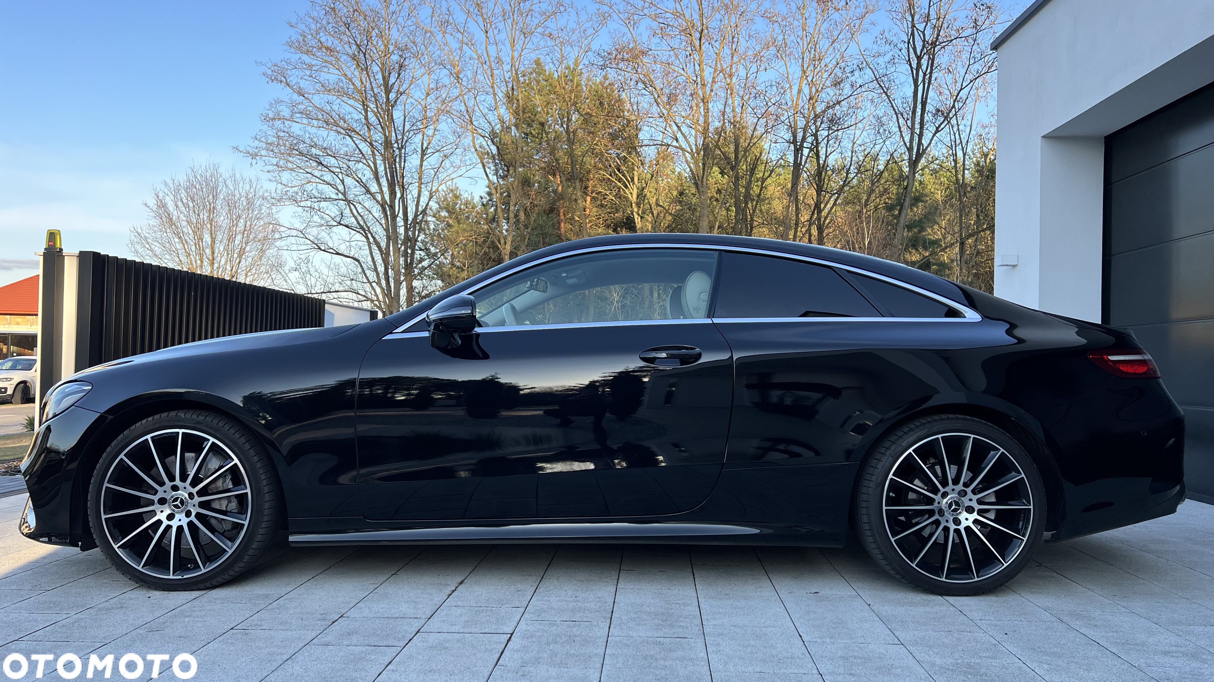 Mercedes-Benz Klasa E 300 Coupe 9G-TRONIC - 7