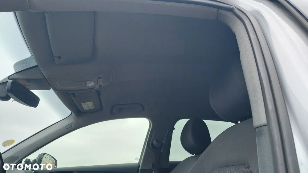 Audi A3 Sportback 1.6 TDI S tronic sport - 11