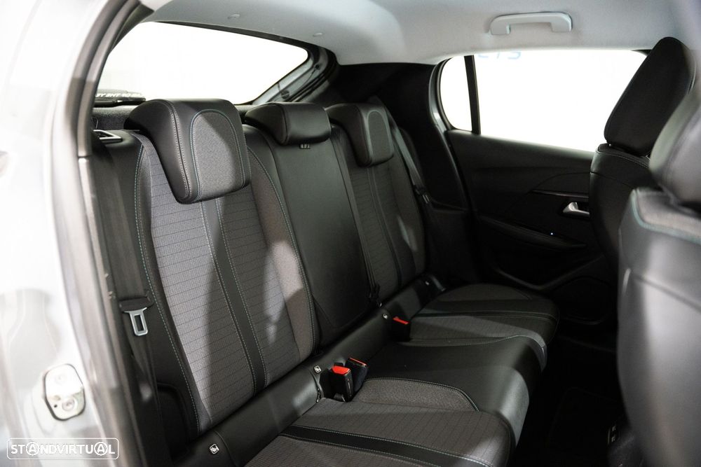 Peugeot 208 1.2 PureTech Allure - 23