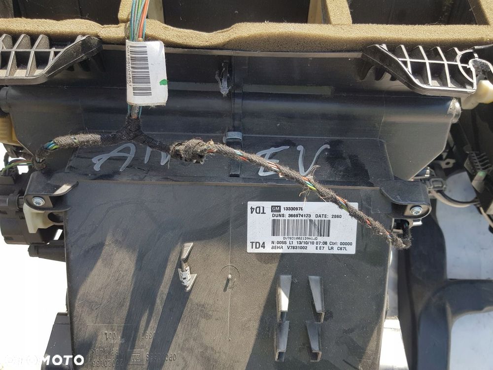 nagrzewnica dmuchawa Opel Astra J 13330978 - 10
