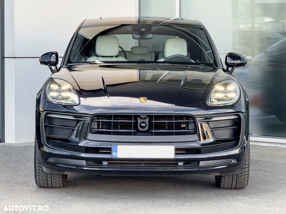 Porsche Macan T - 2