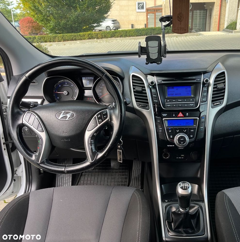 Hyundai i30 1.6 CRDi BlueDrive Run - 11
