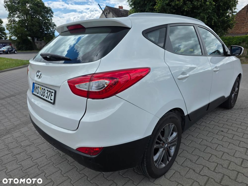 Hyundai ix35 1.6 2WD Fifa World Cup Edition - 5