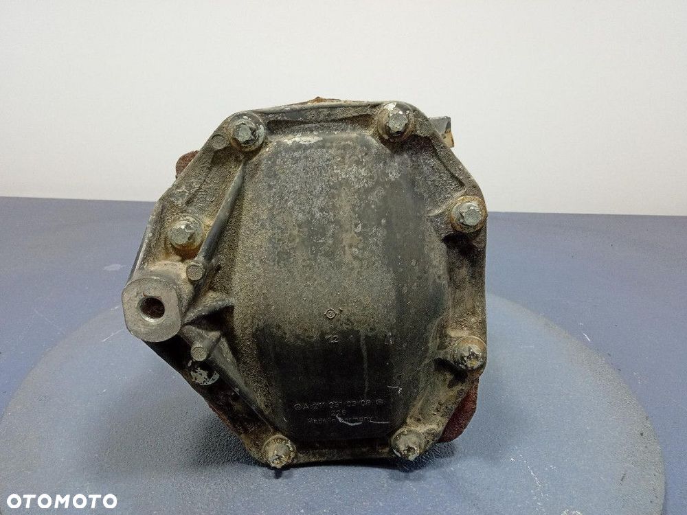 MERCEDES E KLASA W211 E200 KOMPRESSOR 163KM MOST TYLNY A2113510308 722.695 - 4