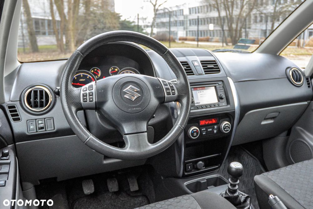 Suzuki SX4 - 9