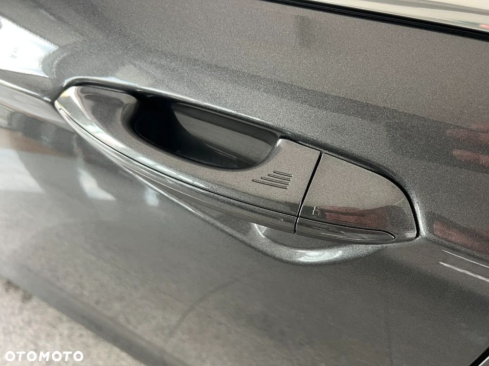 Ford Mondeo 2.0 EcoBlue Titanium - 21