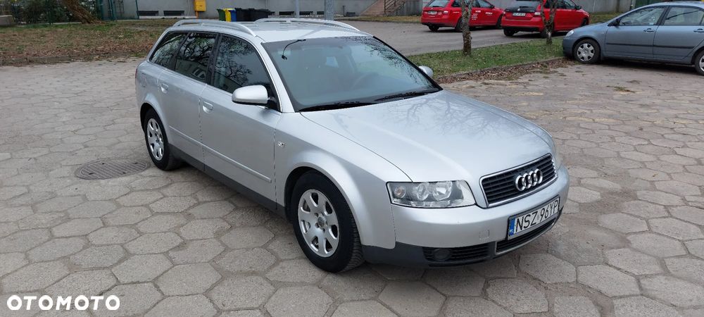 Audi A4 Avant - 1