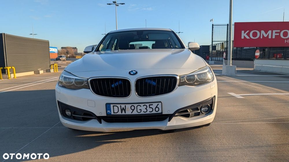 BMW 3GT 320i xDrive - 6