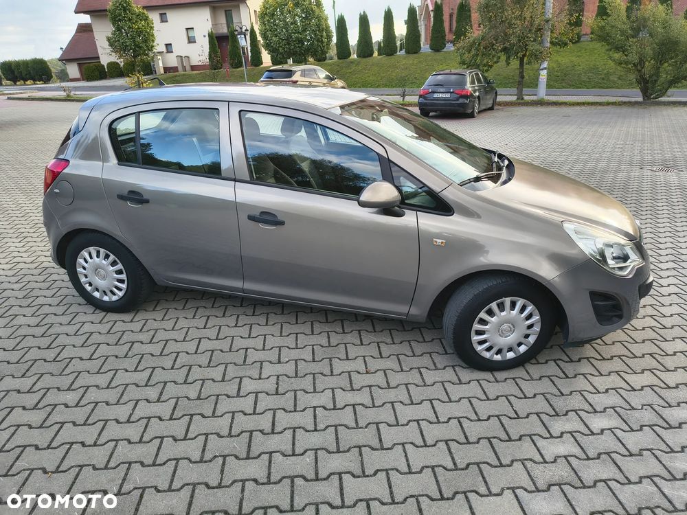 Opel Corsa 2013 photo 4