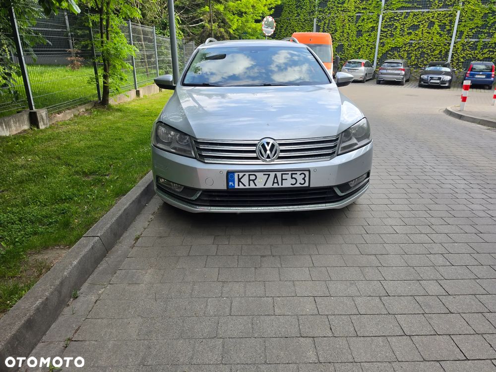 Volkswagen Passat 2.0 TDI DPF Comfortline - 2