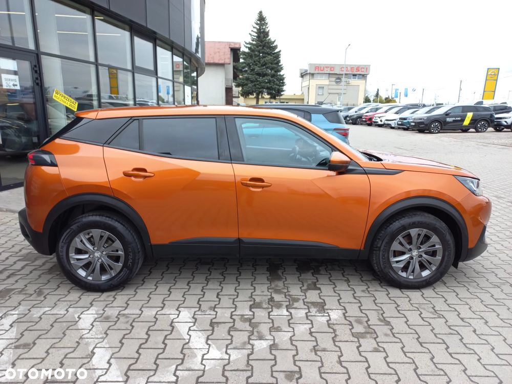 Peugeot 2008 1.5 BlueHDi Allure S&S - 4